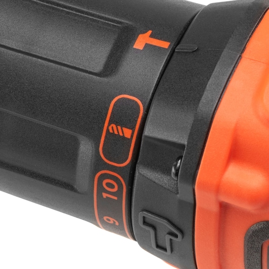BLACKDECKER KFBCD701D1K close-up photo of black and orange drill torque settings and adjustment dial.